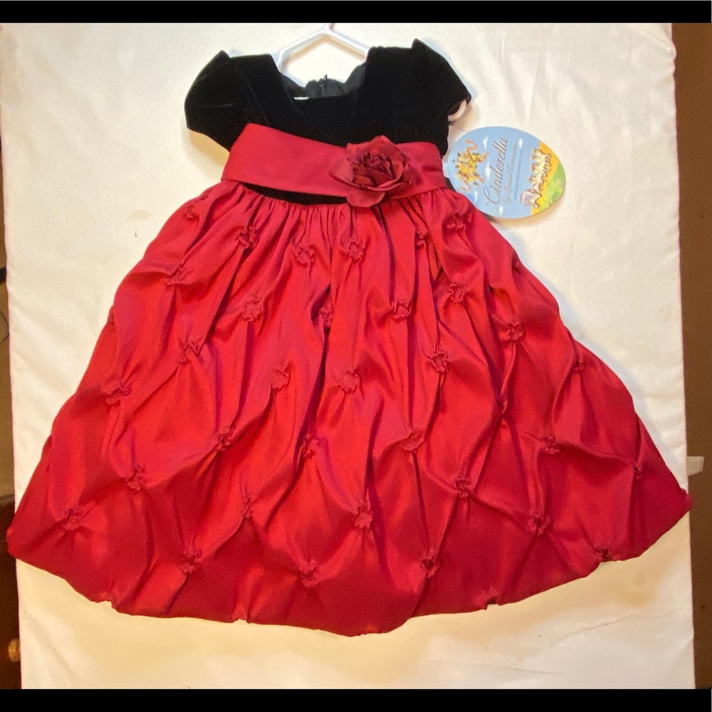 Holiday dress 2T